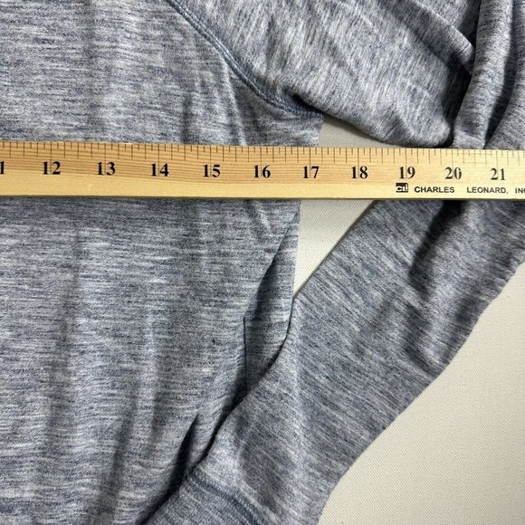 Athleta Coastal Light Gray‎ Long Sleeve Crewneck Light Sweatshirt Size Small - Picture 6 of 7